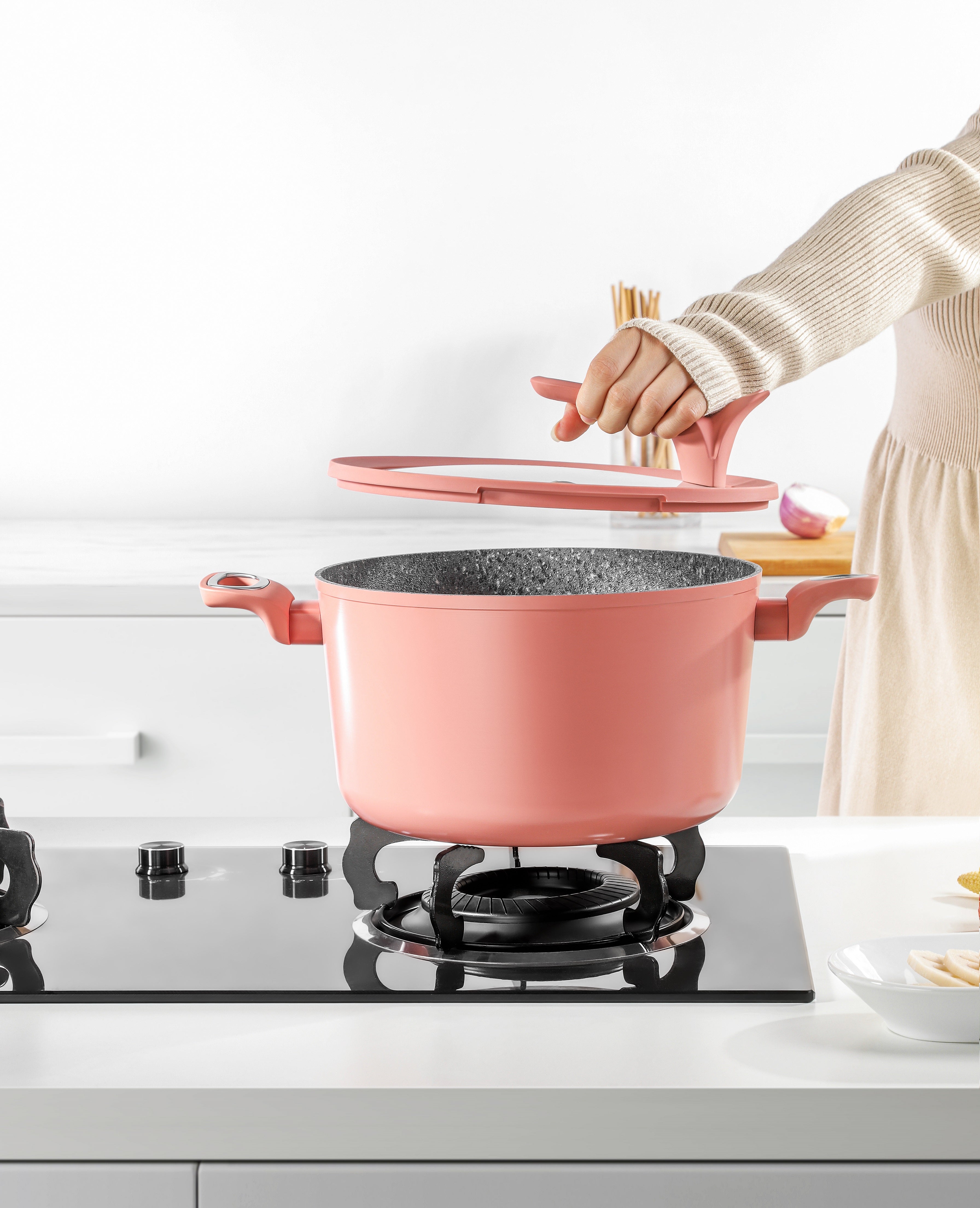 Masterclass Saucepan Casserole 6.5” 1.5 QT W/Lid Premium Cookware New Pink  Color